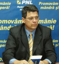 Liberalii vor sefia guvernului inainte sa discute cu PDL